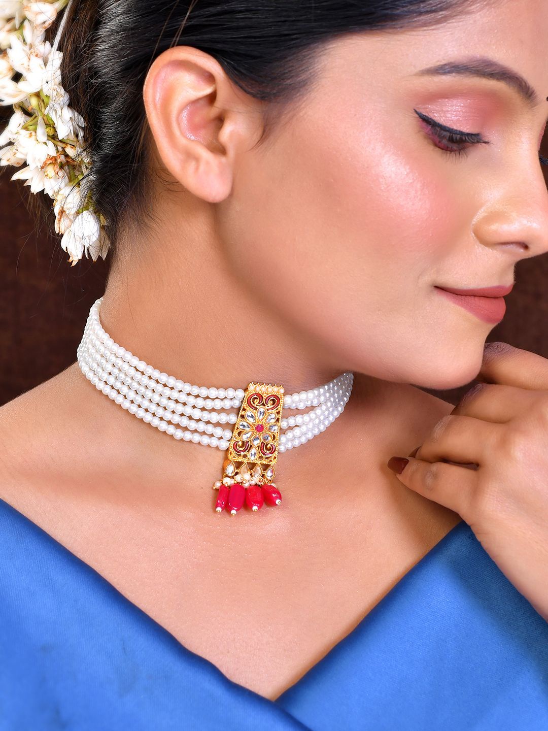 

Silvermerc Designs Gold-Plated Kundan Studded Brass Necklace