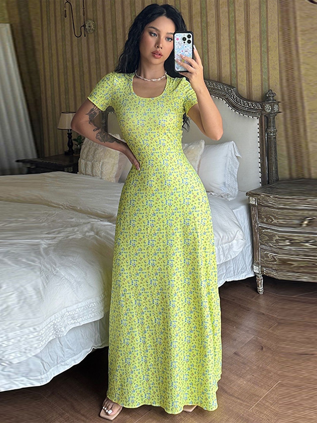 

LULU & SKY Women Floral Printed Maxi Dress, Yellow