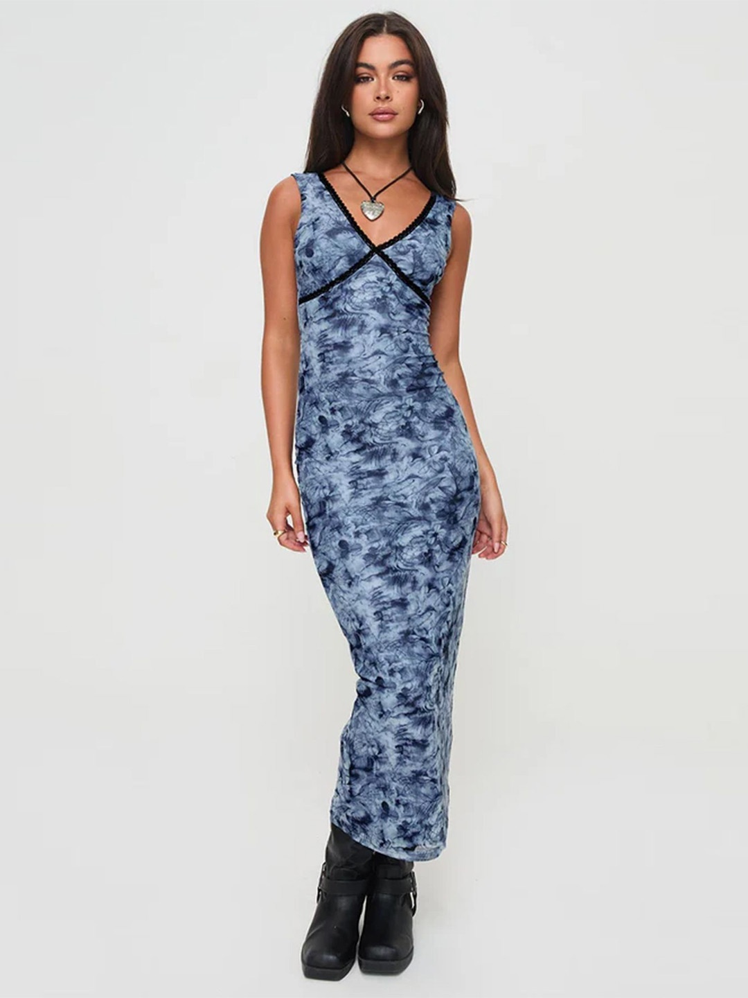 

LULU & SKY Tie and Dye V-neck Contrast Lace-trimmed Maxi Dress, Blue