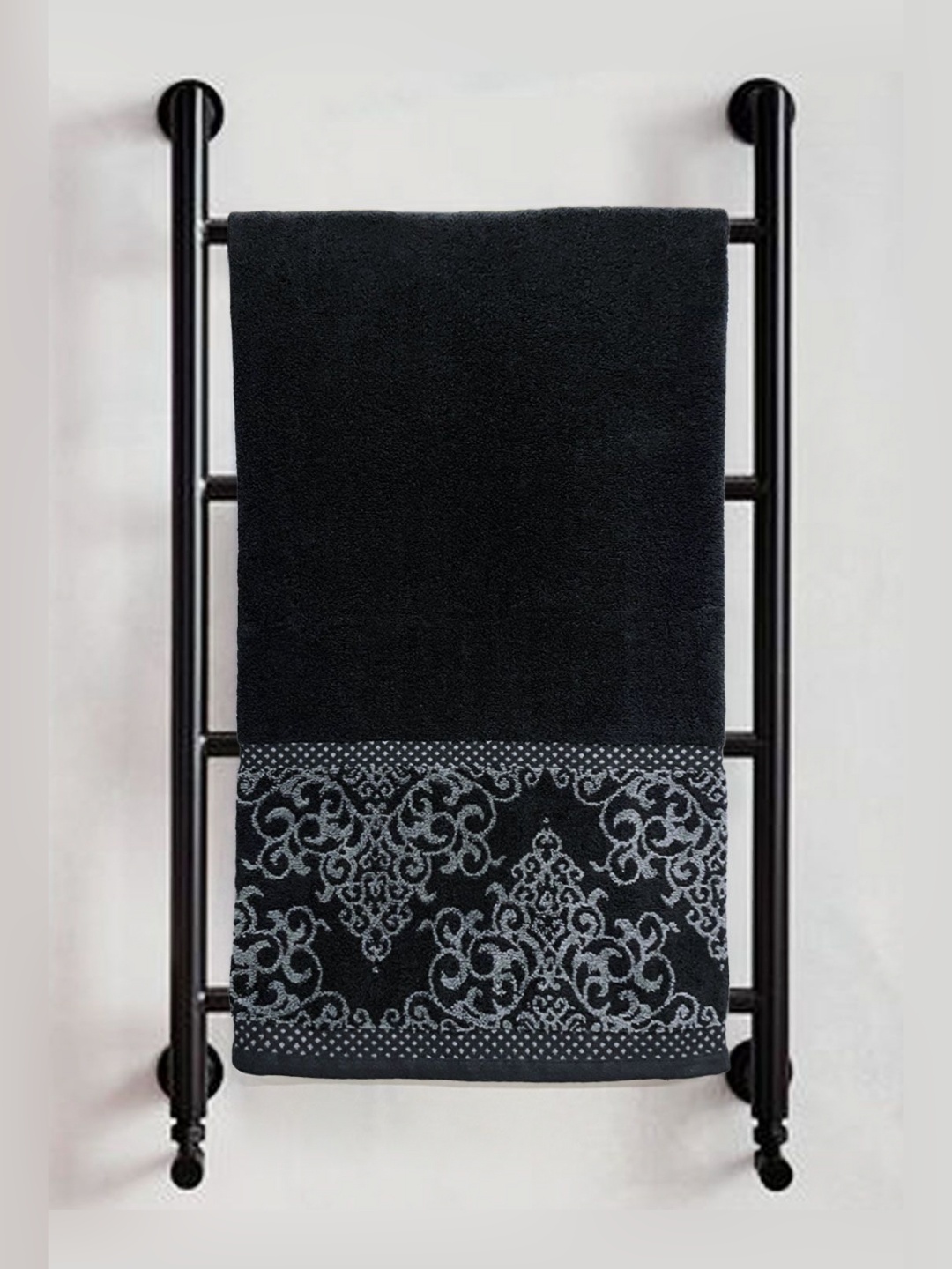 

Myntra Elegant Homes Black & Grey Printed Pure Cotton 380 GSM Bath Towel