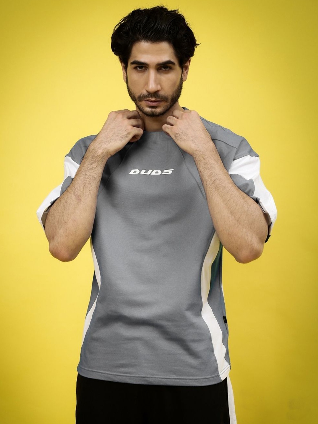 

WEARDUDS Men Typography Pockets T-shirt, Grey