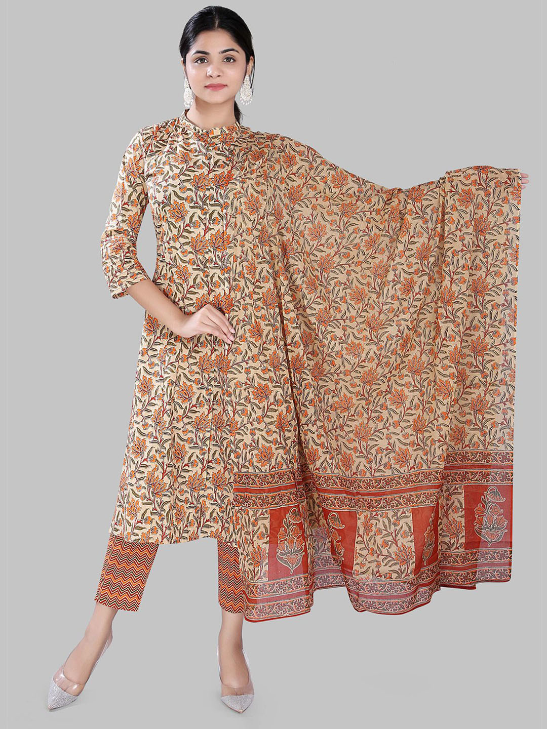 

COTTON CULTURE Women Floral Printed Regular Pure Cotton Kurta with Churidar & With Dupatta, Orange