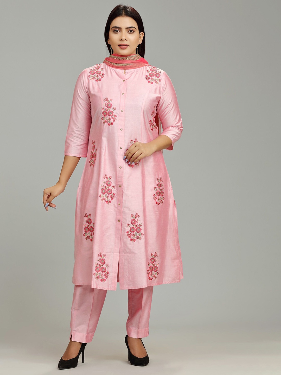 

COTTON CULTURE Women Floral Embroidered Regular Kurta with Churidar & With Dupatta, Pink