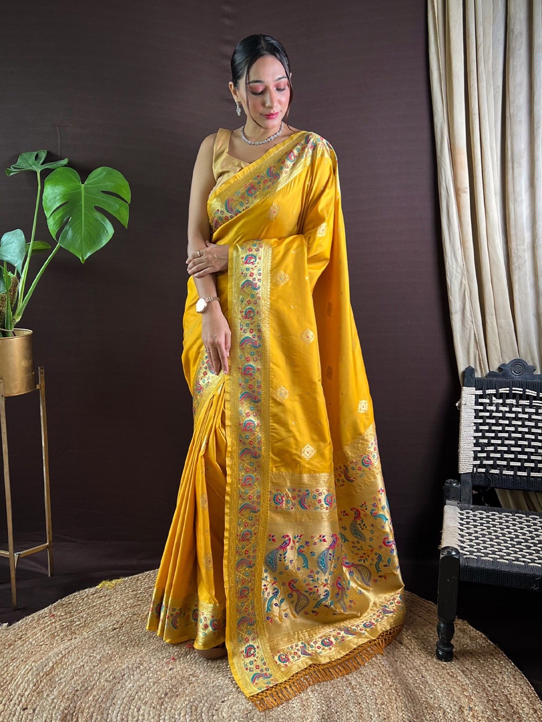 

Panzora Paithani Silk Blend Woven Design Zari Traditional Celebrity Saree, Yellow