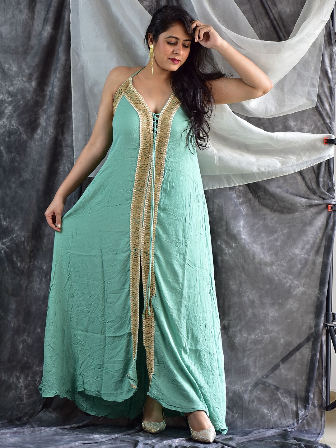 

Sundarii Halter Neck Sleeveless Cotton A-Line Maxi Dress, Green