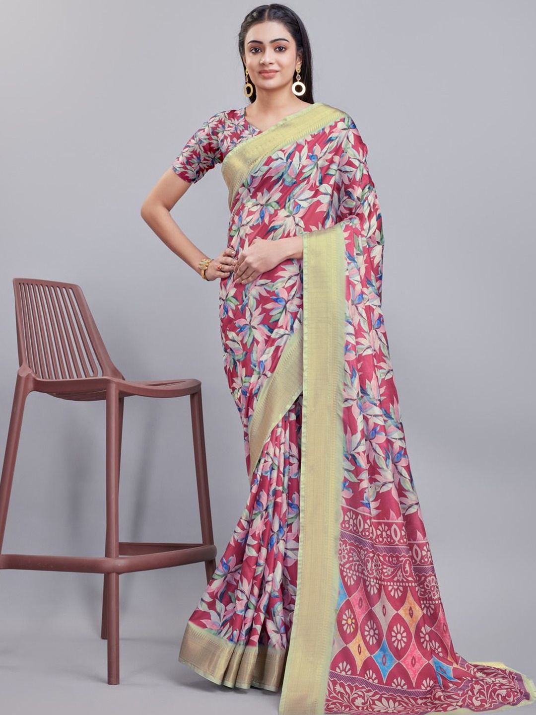 

Mitera Floral Printed Zari Saree, Pink