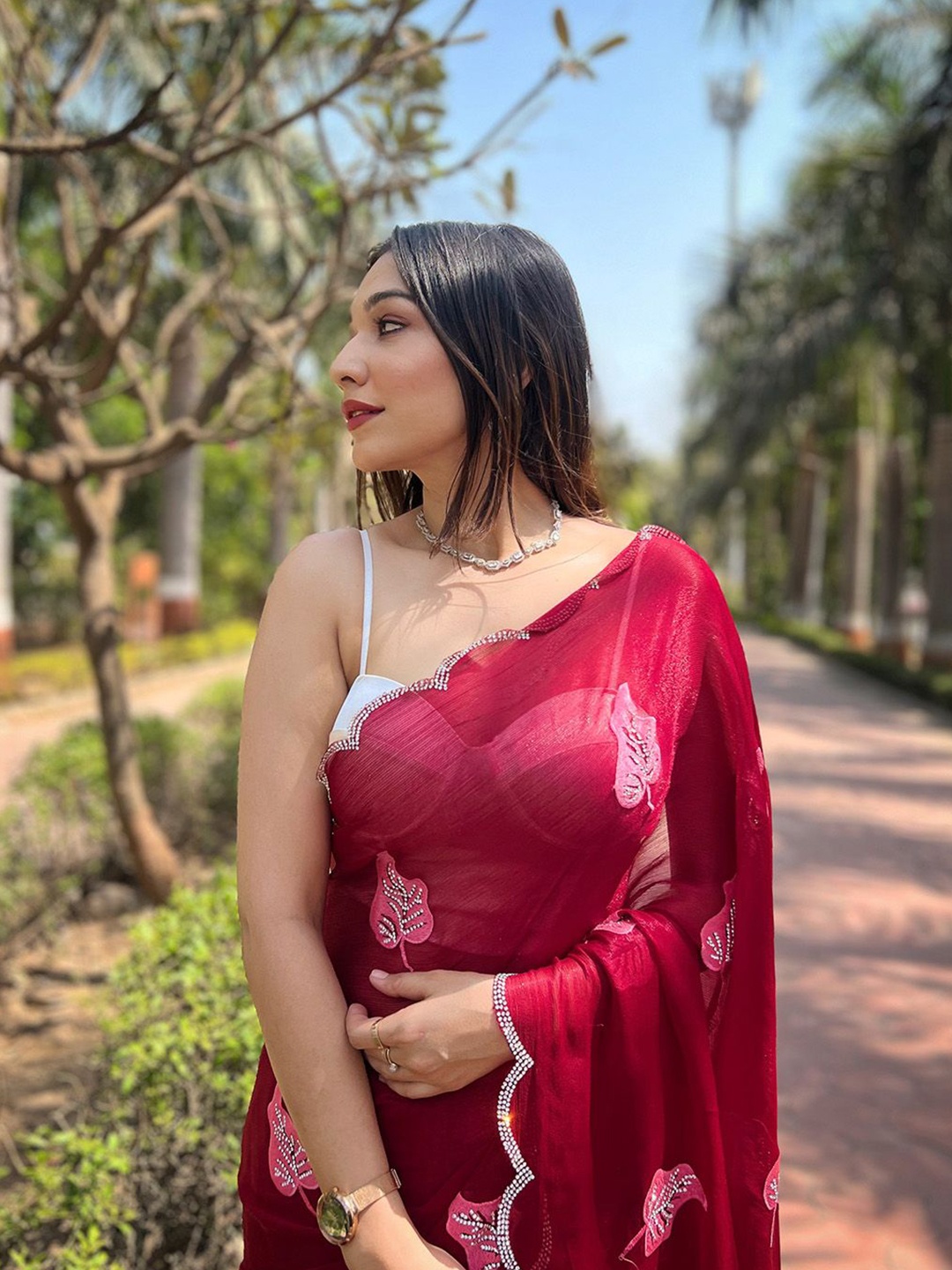 

SAREESBYCHIRAG Poly Chiffon Embellished Beads and Stones Festive Celebrity Saree, Red