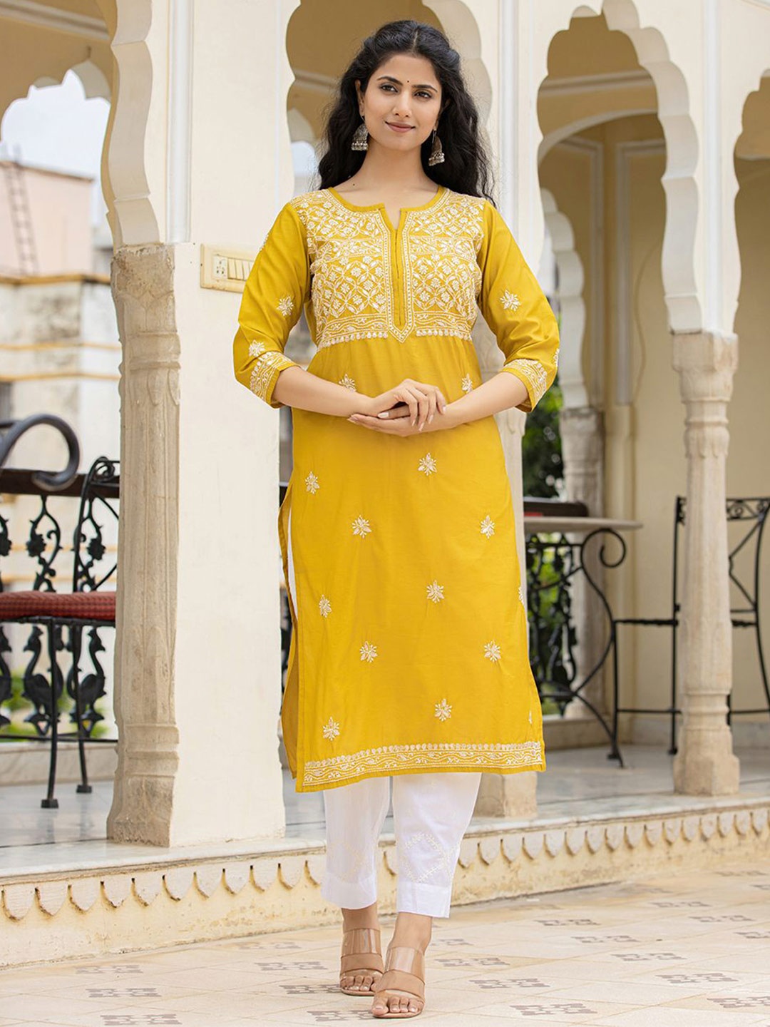 

KAAJH Floral Chikankari Embroidered Pure Silk Straight Kurta with Trousers, Mustard