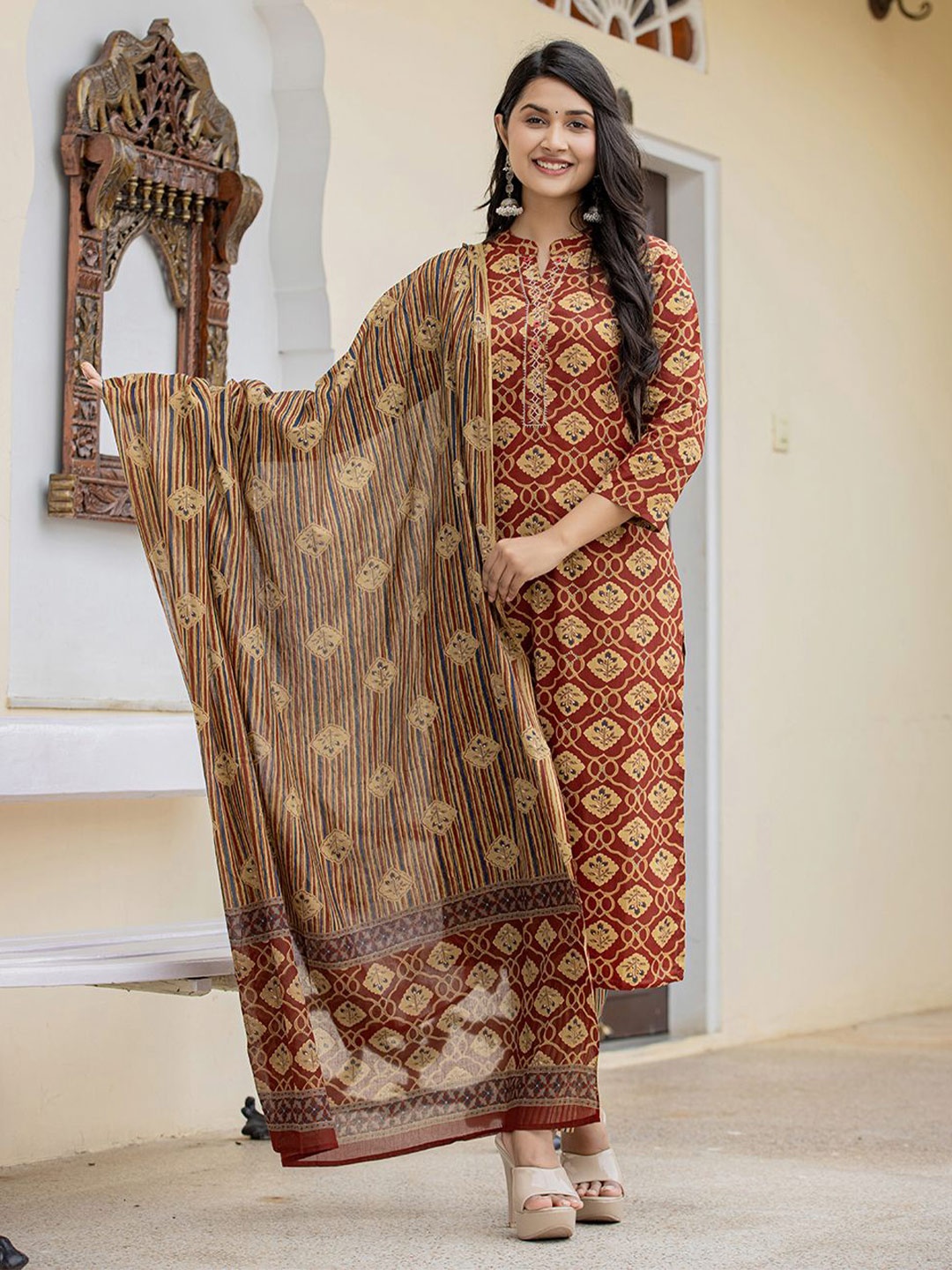 KAAJH Floral Printed Regular Thread Work Pure Cotton Kurta with Trousers & Dupatta, Maroon