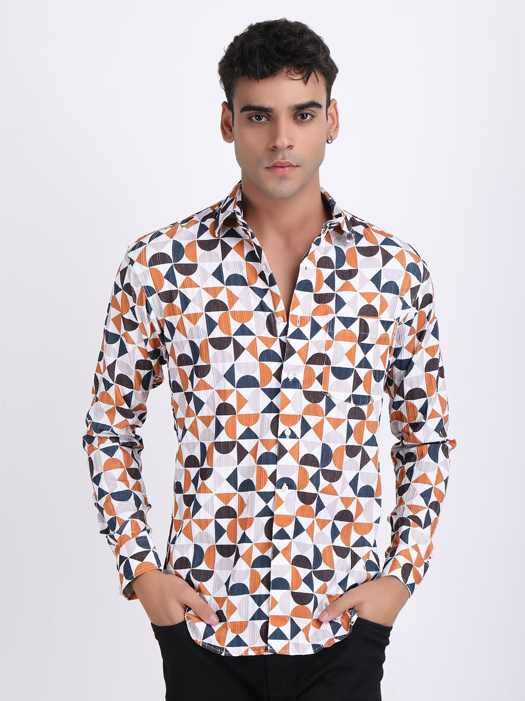

The Roy Men Comfort Slim Fit Opaque Printed Casual Shirt, Multi