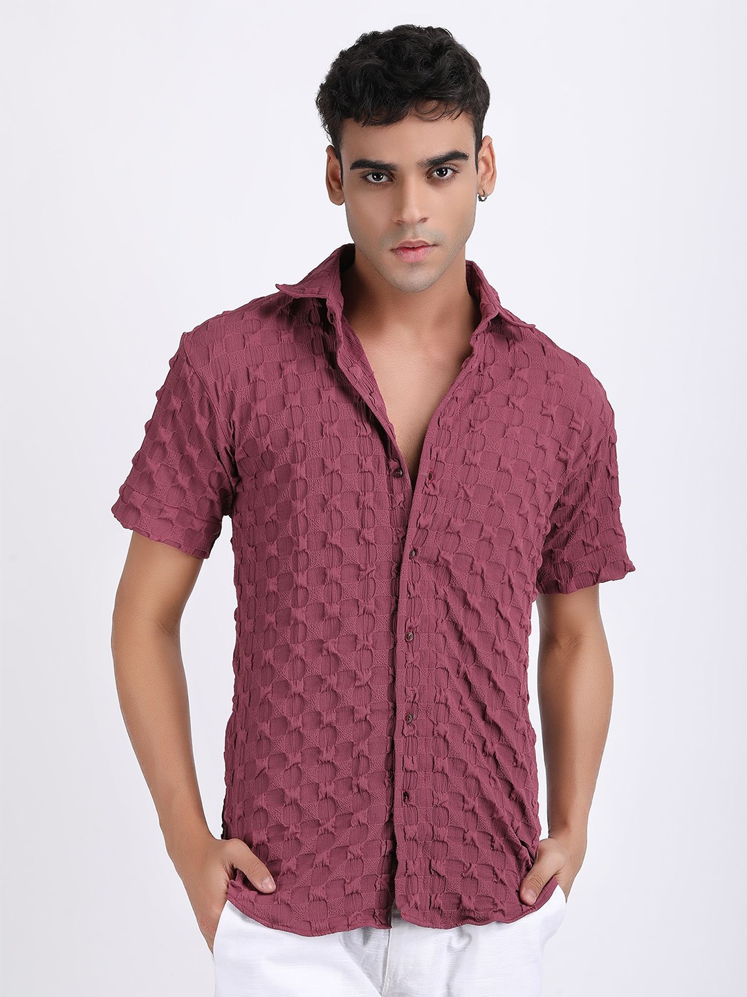 

The Roy Men Comfort Slim Fit Opaque Printed Casual Shirt, Maroon