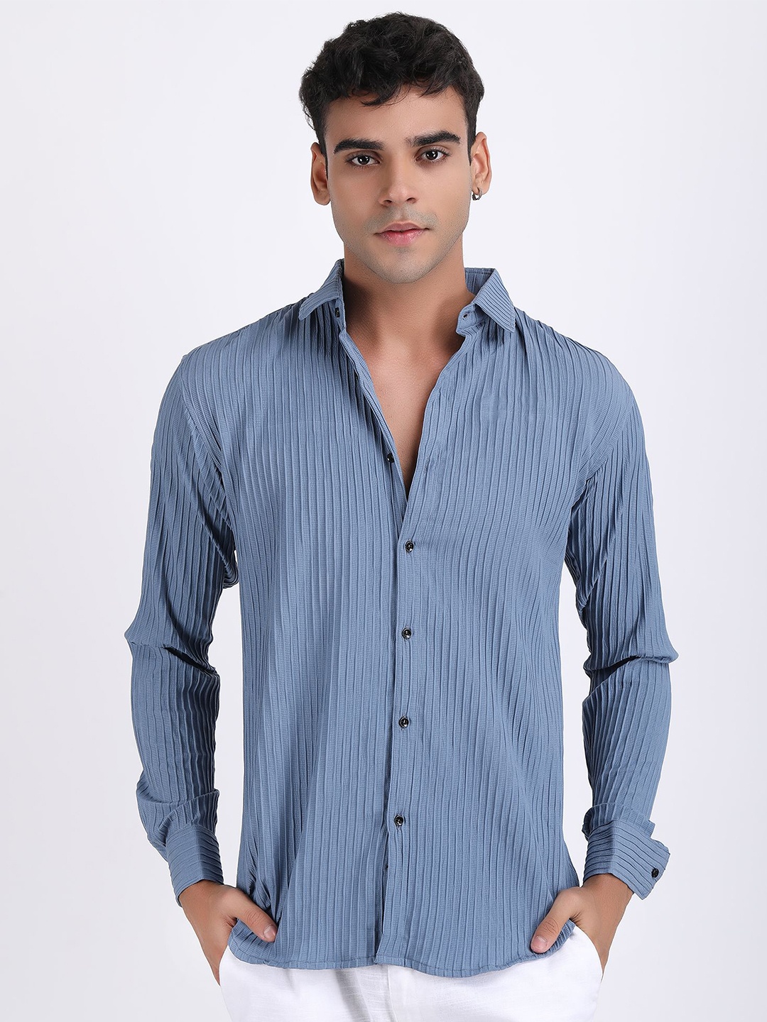 

The Roy Men Comfort Slim Fit Opaque Striped Casual Shirt, Grey