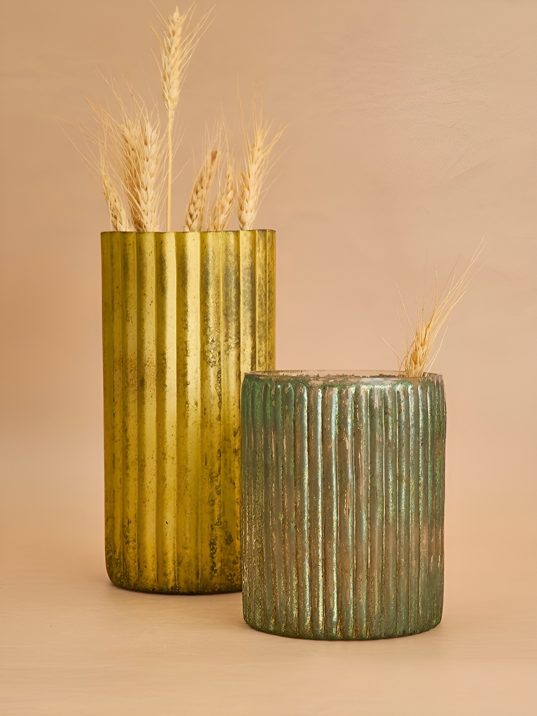 

NURTURE INDIA Green & Gold Toned Textured Flower Vase