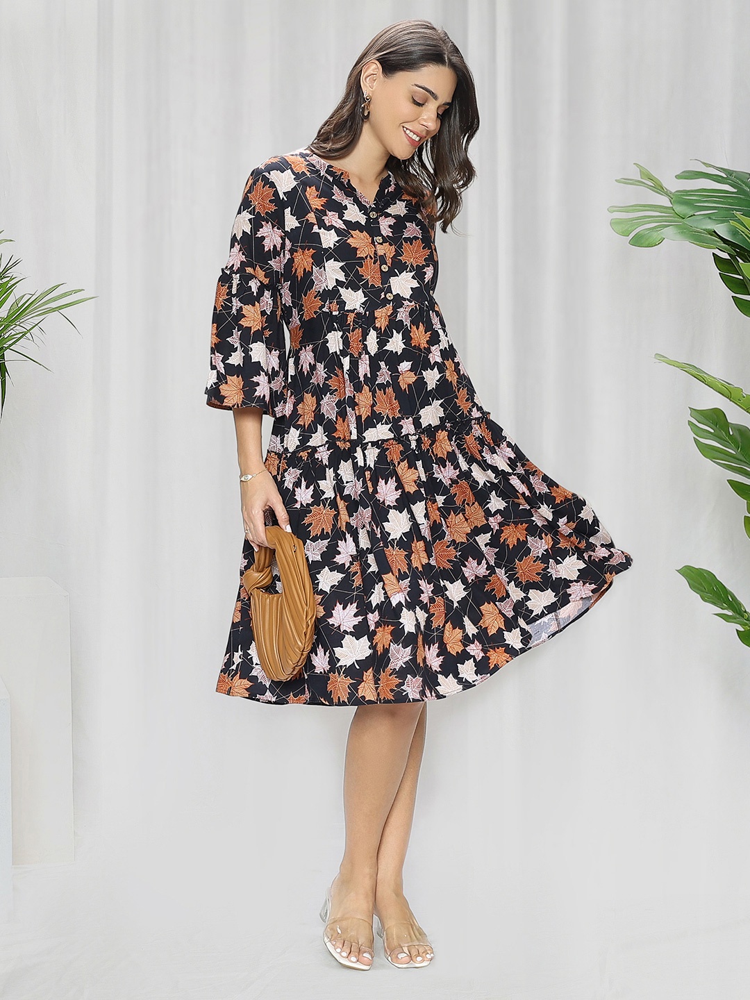 

MomToBe V-Neck Printed Maternity Dress, Black