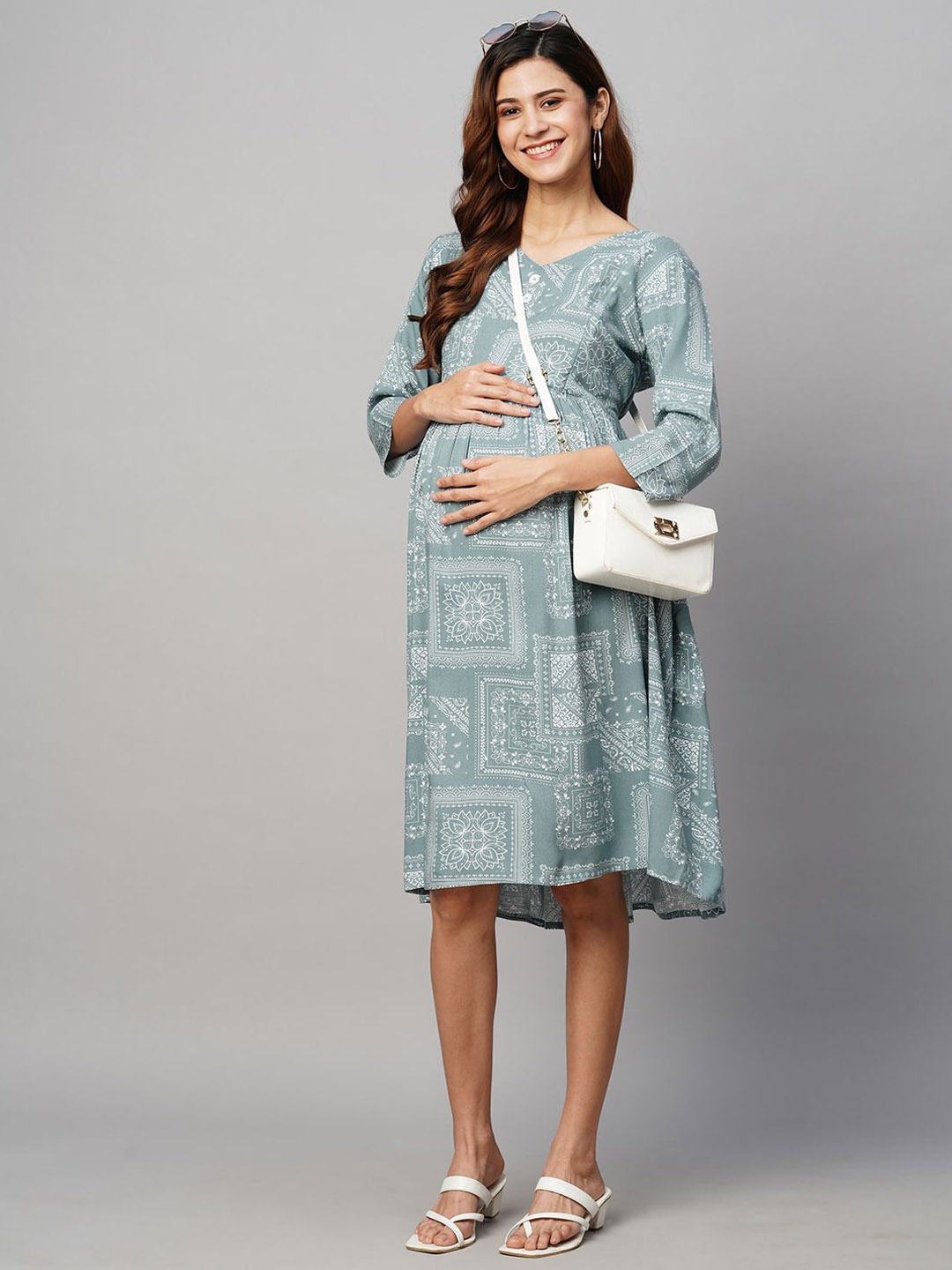 

MomToBe Printed Maternity Feeding Fit and Flare Dresses, Grey