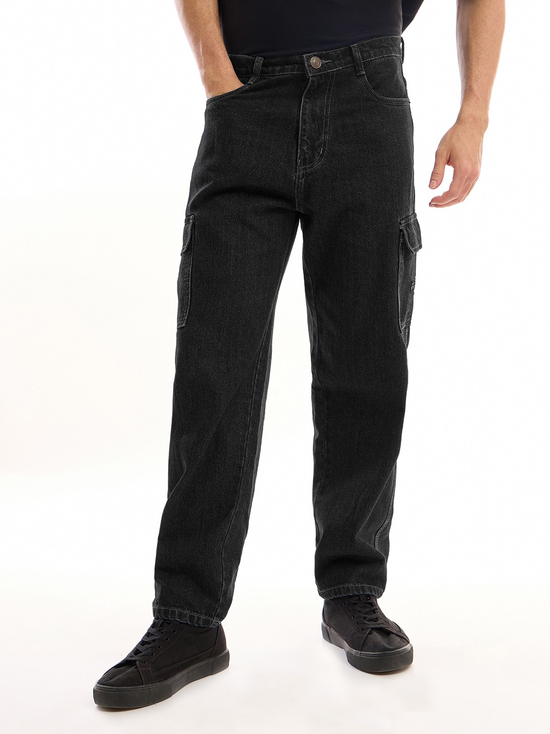 

Beyoung Men Denim Relaxed Loose Fit Cargos Trousers, Grey