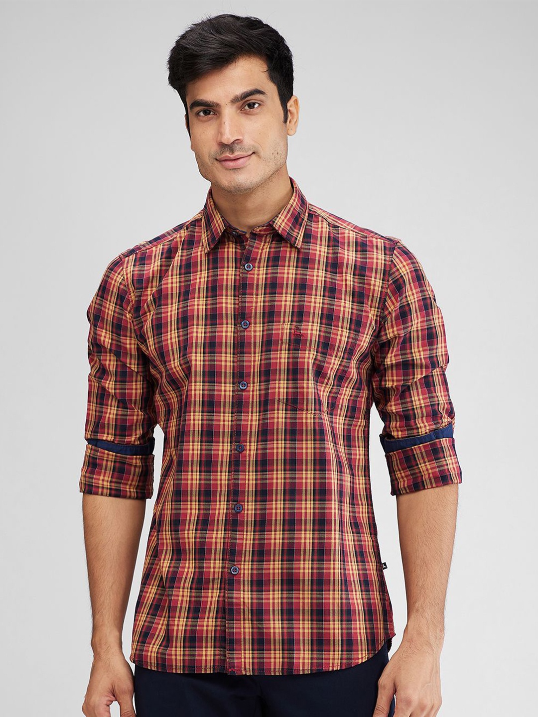 

Parx Men Spread Collar Tartan Checked Cotton Slim Fit Casual Shirt, Red
