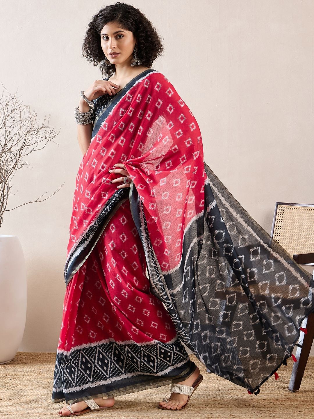 

KALINI Ethnic Motifs Zari Ikat Saree, Red