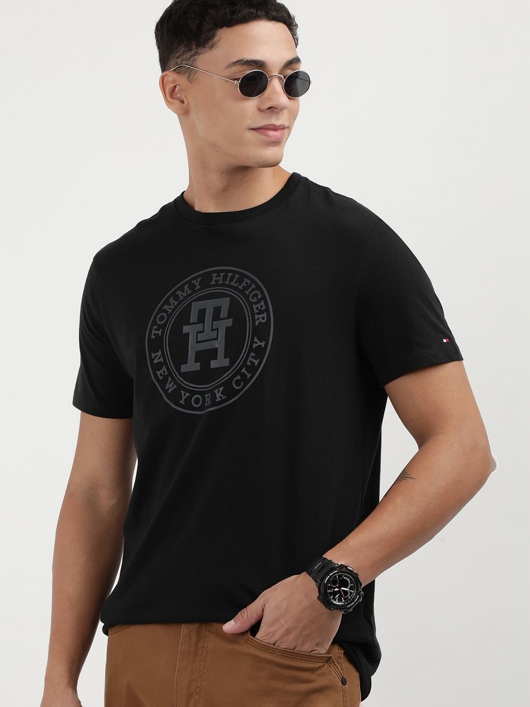 

Tommy Hilfiger Men Printed Round Neck Cotton T-Shirt, Black