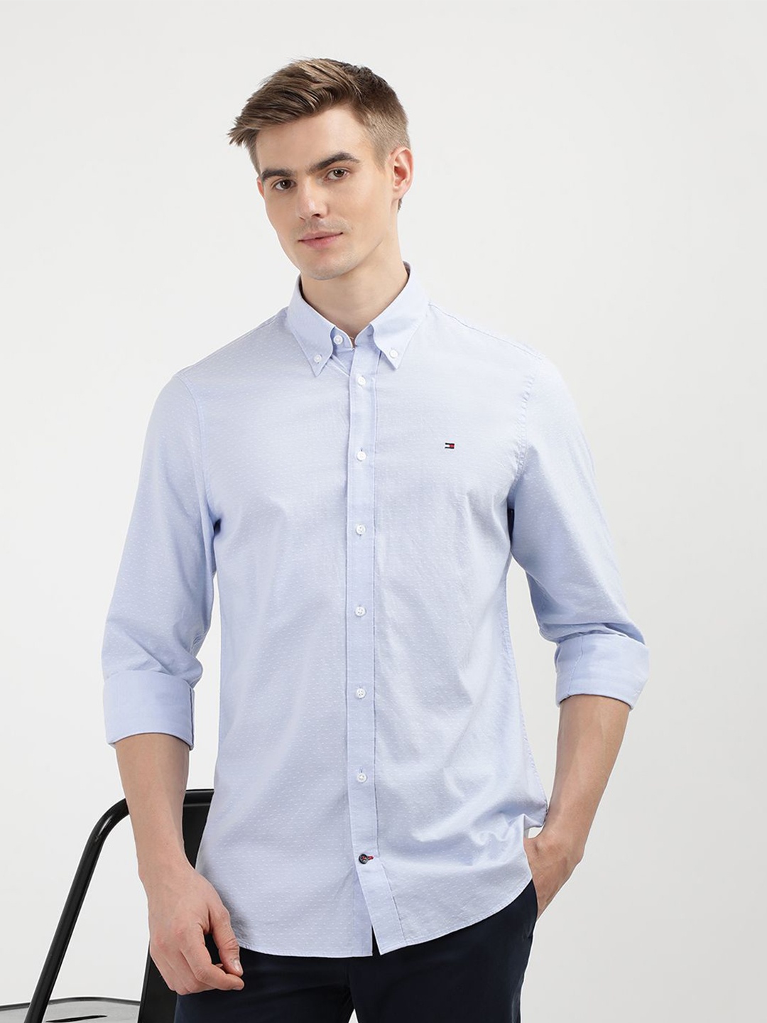 

Tommy Hilfiger Men Solid Slim Fit Opaque Casual Shirt, Blue