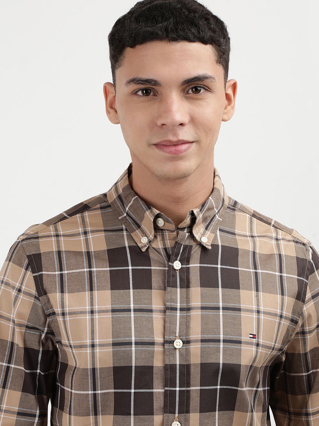 

Tommy Hilfiger Men Tartan Checks Checked Slim Fit Opaque Casual Shirt, Brown