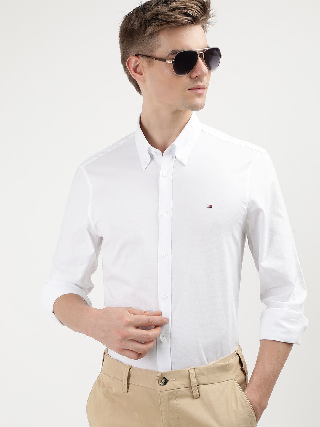 

Tommy Hilfiger Men Solid Cotton Slim Fit Opaque Casual Shirt, White