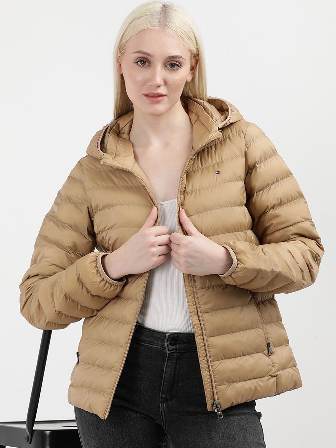 

Tommy Hilfiger Women Crop Padded Jacket, Beige
