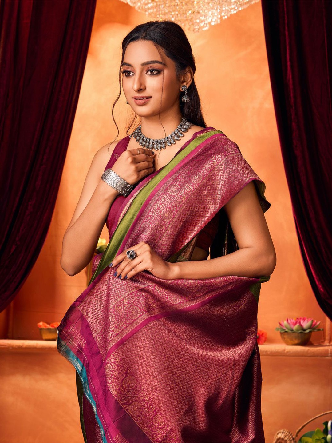 

Mitera Woven Design Zari Banarasi Saree, Green
