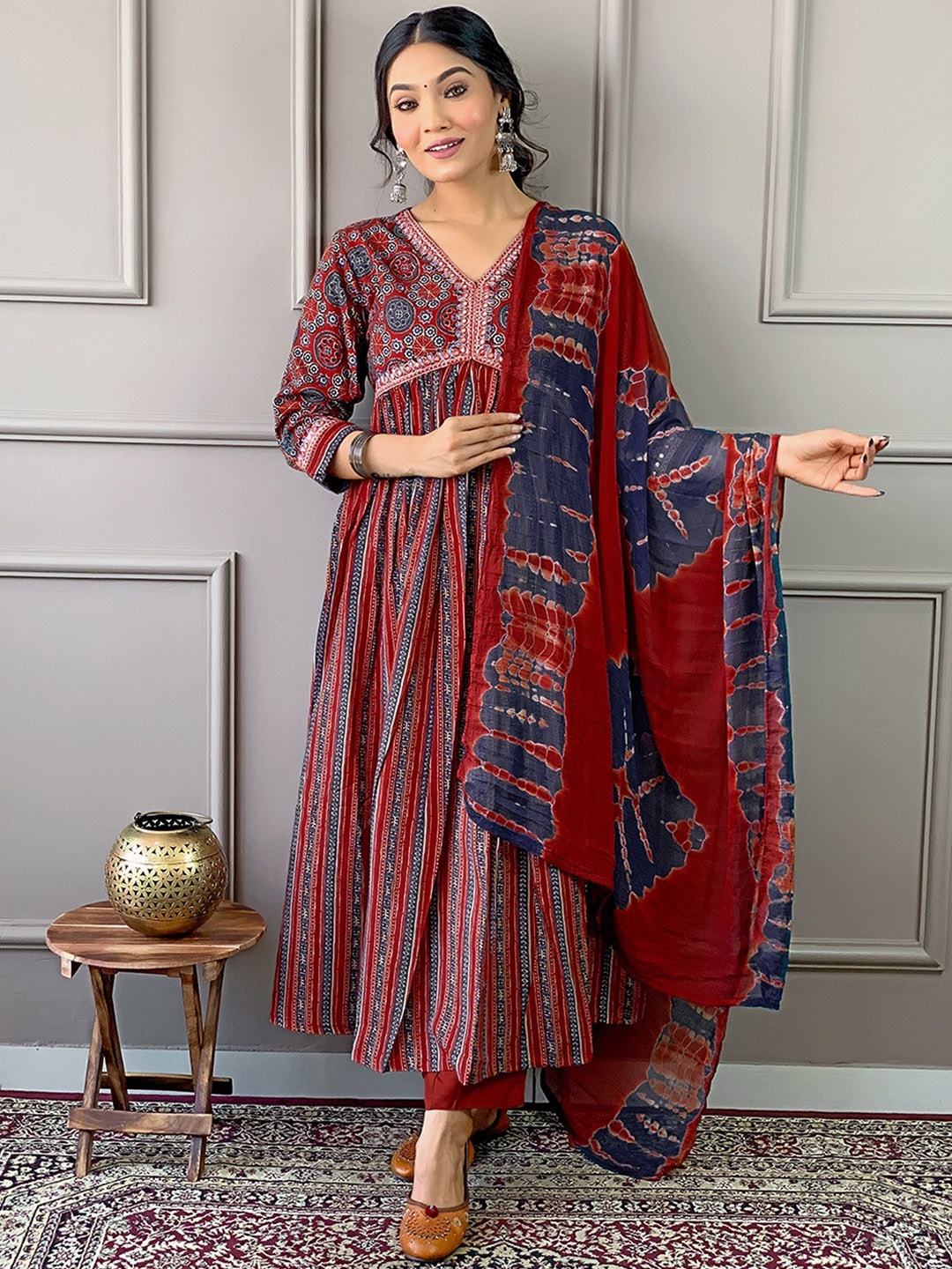 

NIZA FASHION Ethnic Motifs Printed Pure Cotton Anarkali Kurta with Trousers & Dupatta, Maroon