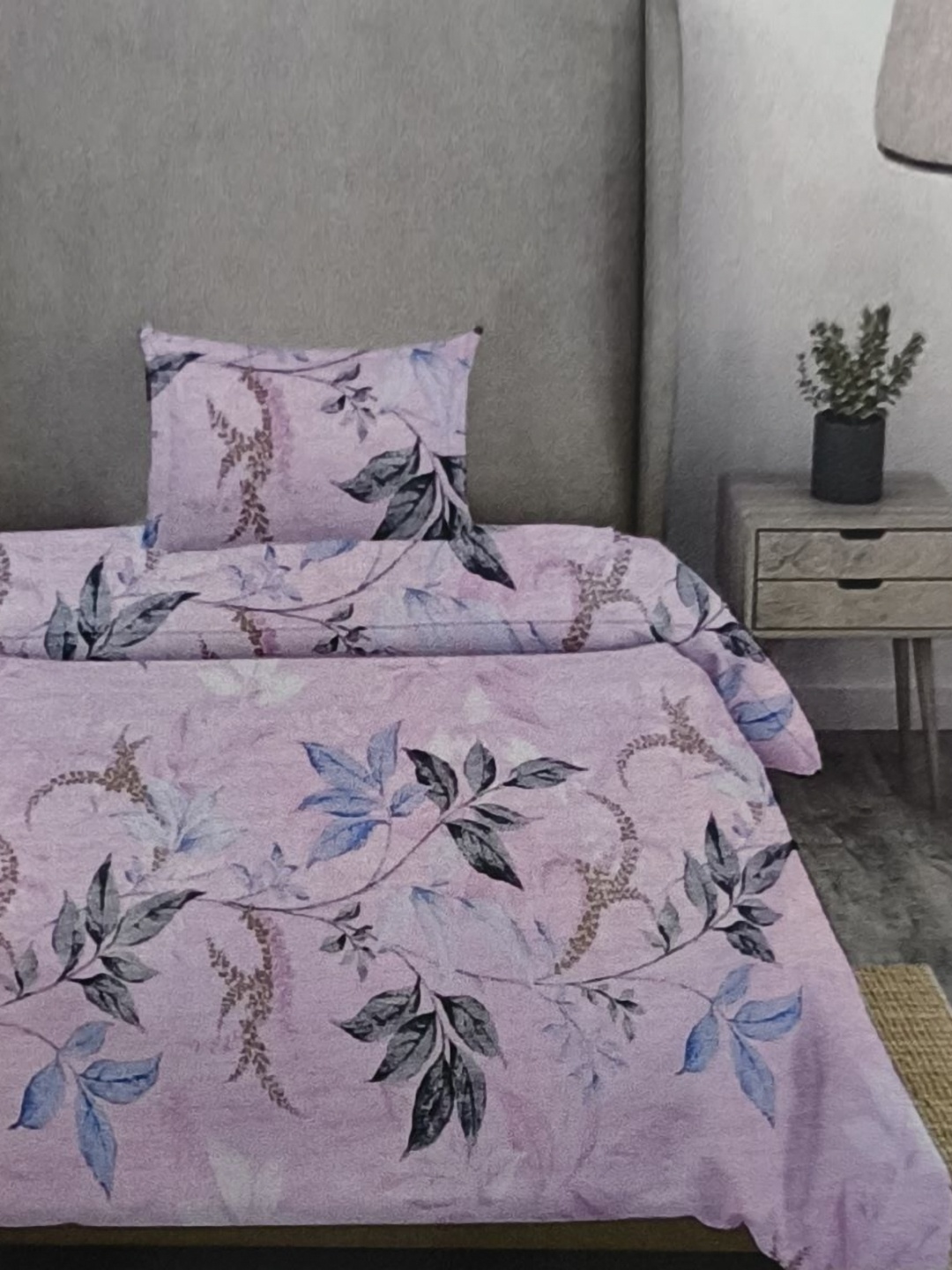 

Signature Purple & Blue Floral 144 TC Single Bedsheet with 1 Pillow Covers