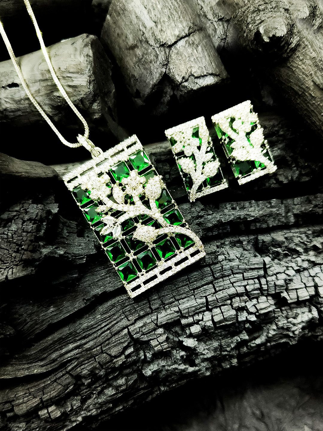 

StileAdda Silver Plated American Diamond Studded Jewellery Set