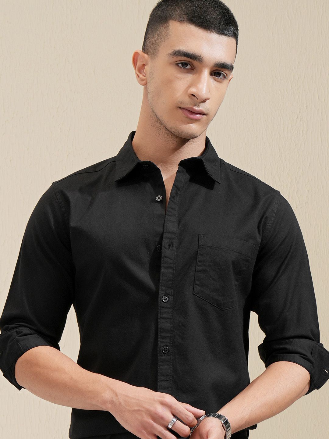 

HIGHLANDER Men Spread Collar Solid Cotton Casual Shirt, Black