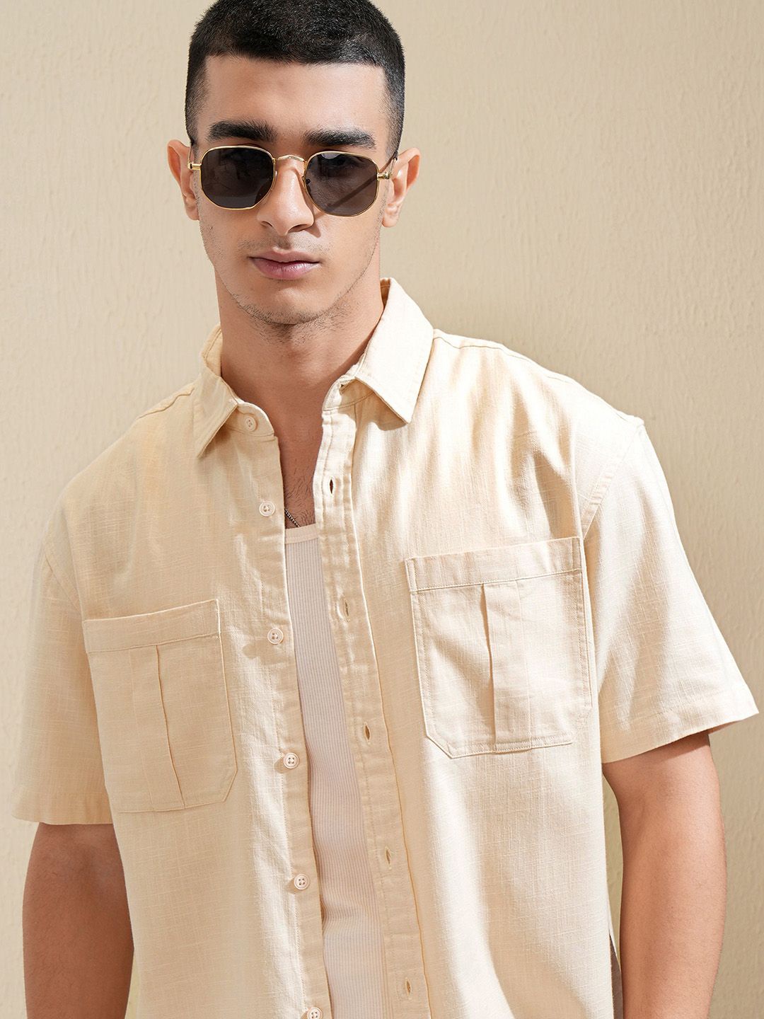 

HIGHLANDER Men Solid Opaque Casual Shirt, Beige