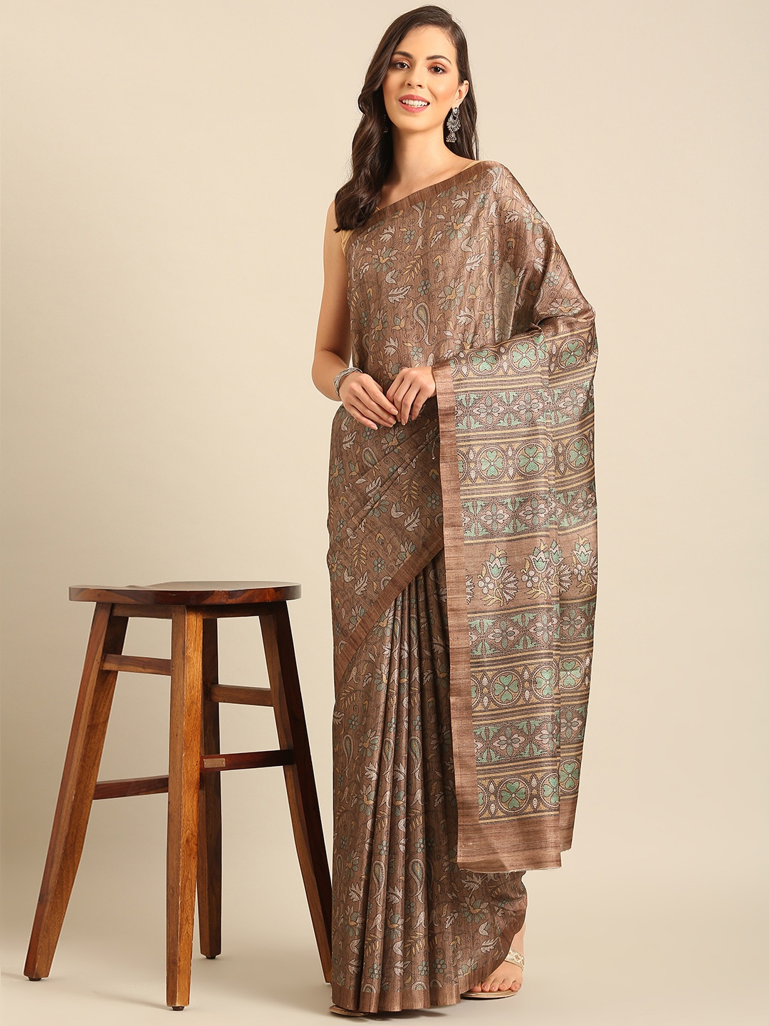 

SANGAM PRINTS Floral Printed Saree, Brown