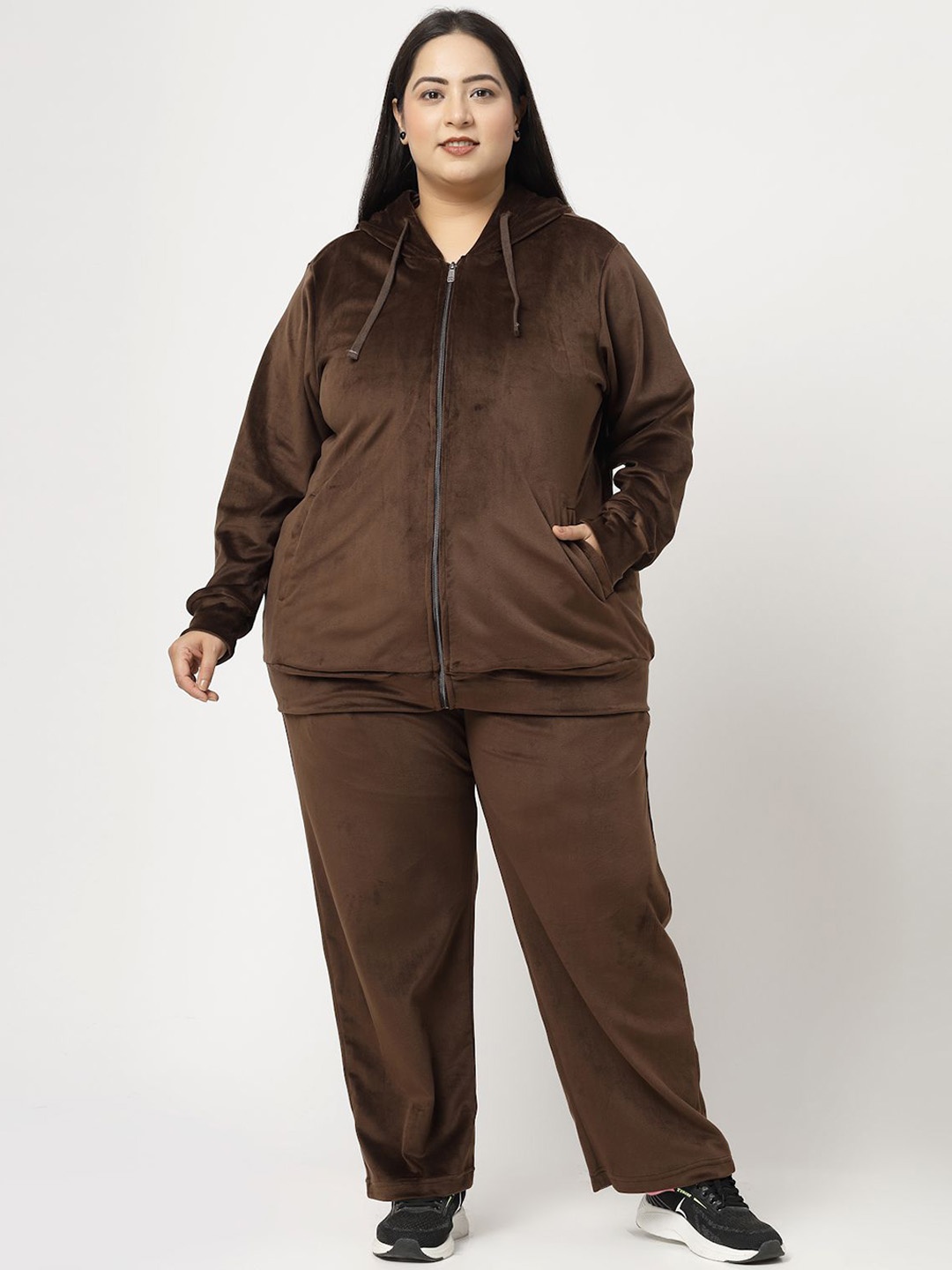 

plusS Women Plus Size Velvet Hooded Tracksuit, Brown