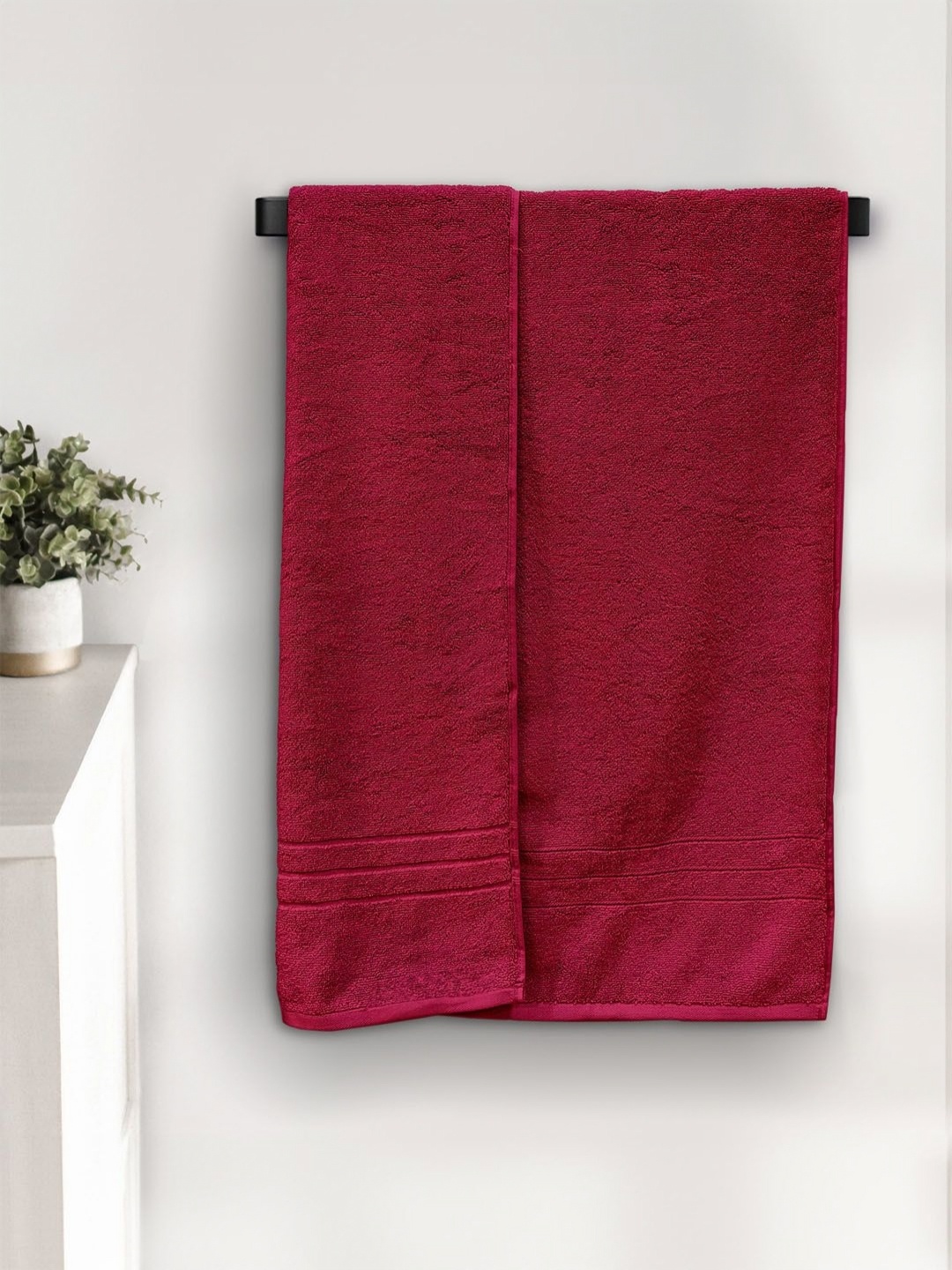 

Myntra Elegant Homes Maroon Cotton 650 GSM Bath Towel