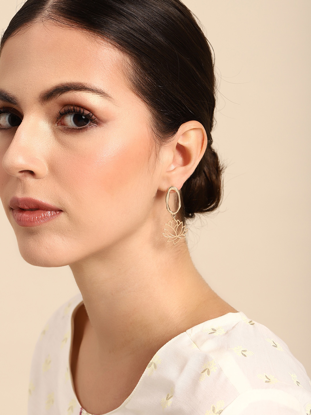 

Anouk Gold-Plated Floral Drop Earrings