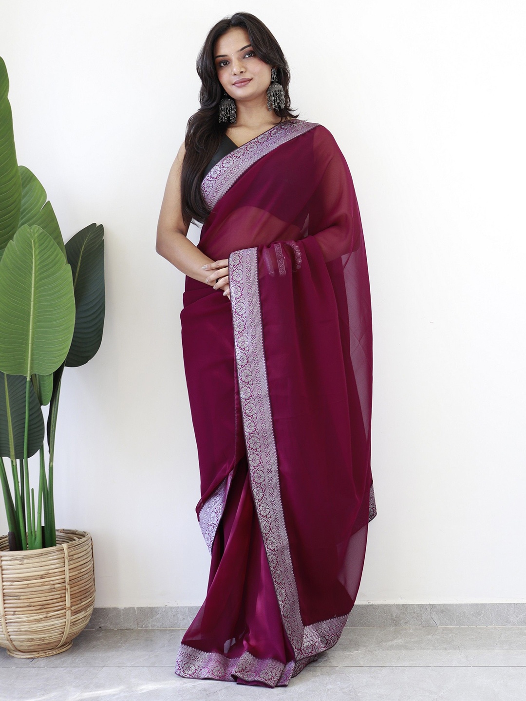 

Reeta Fashion Woven Design Pure Georgette Saree, Burgundy