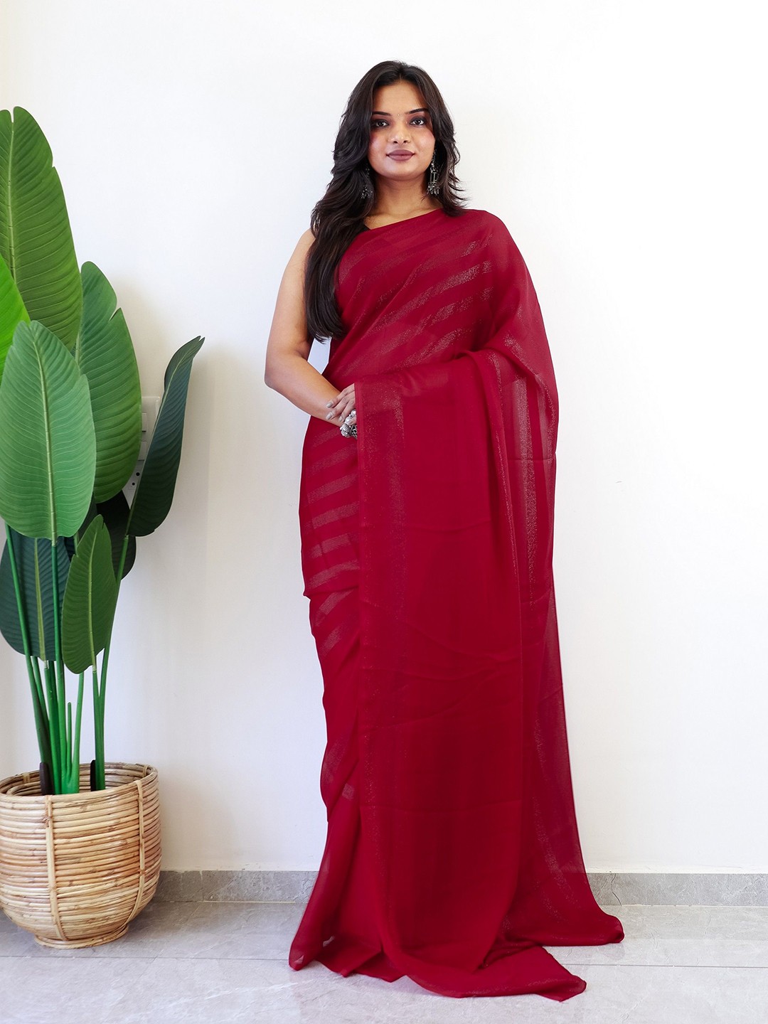 

Reeta Fashion Nylon Striped Embellished Party Ready to Wear Saree, Magenta