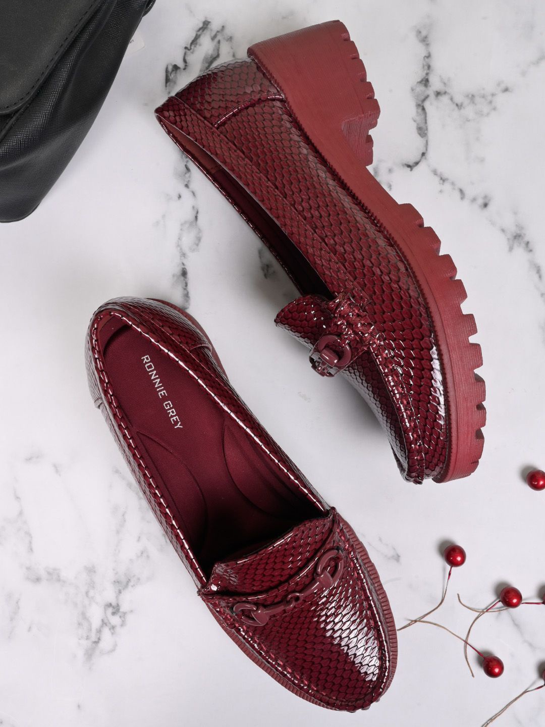 

Ronnie Grey Women PU Animal Print Loafers, Maroon