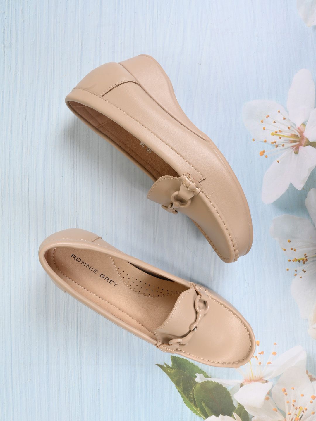 

Ronnie Grey Women PU Slip-On Loafers, Cream