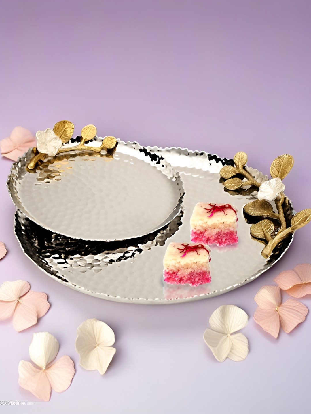 THE HOME CO. 2 Pieces Textured Stainless Steel Round Serving Trays, Silver