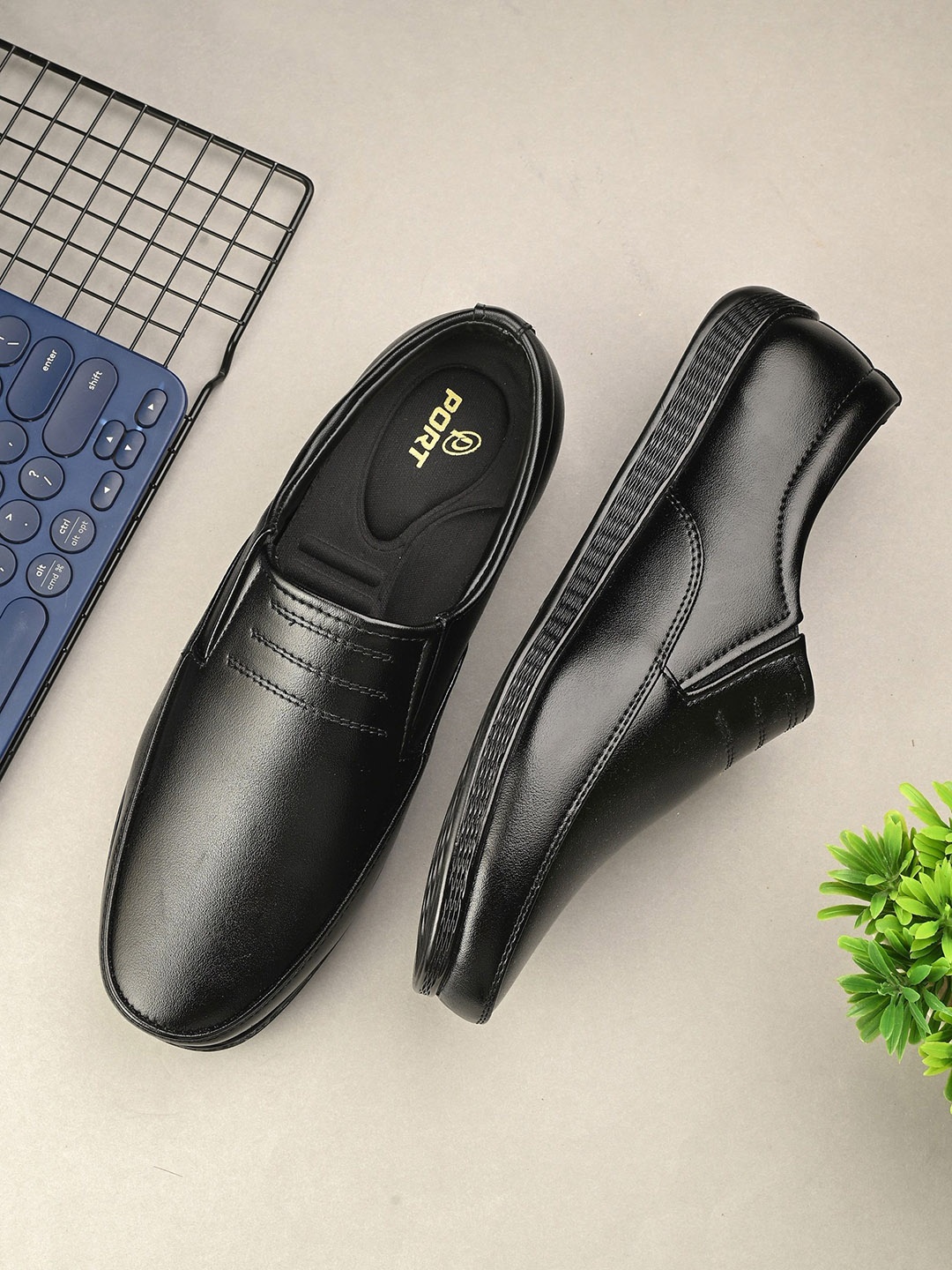 port Men Formal Slip-On Shoes, Black