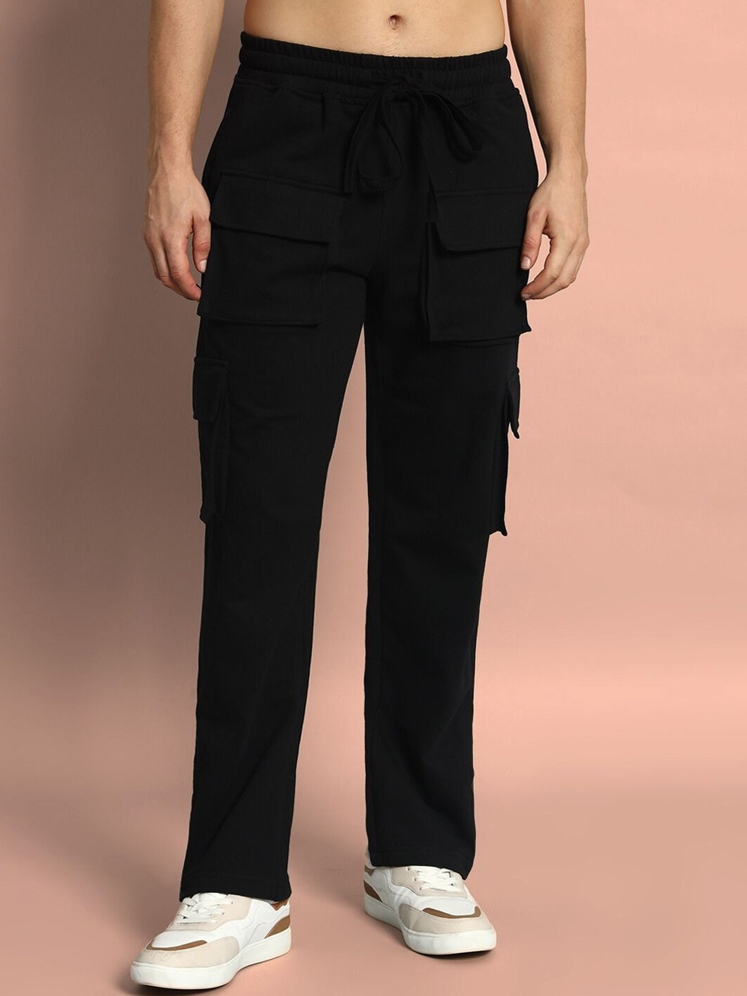 

WEARDUDS Men Regular Fit Cargos Trousers, Black