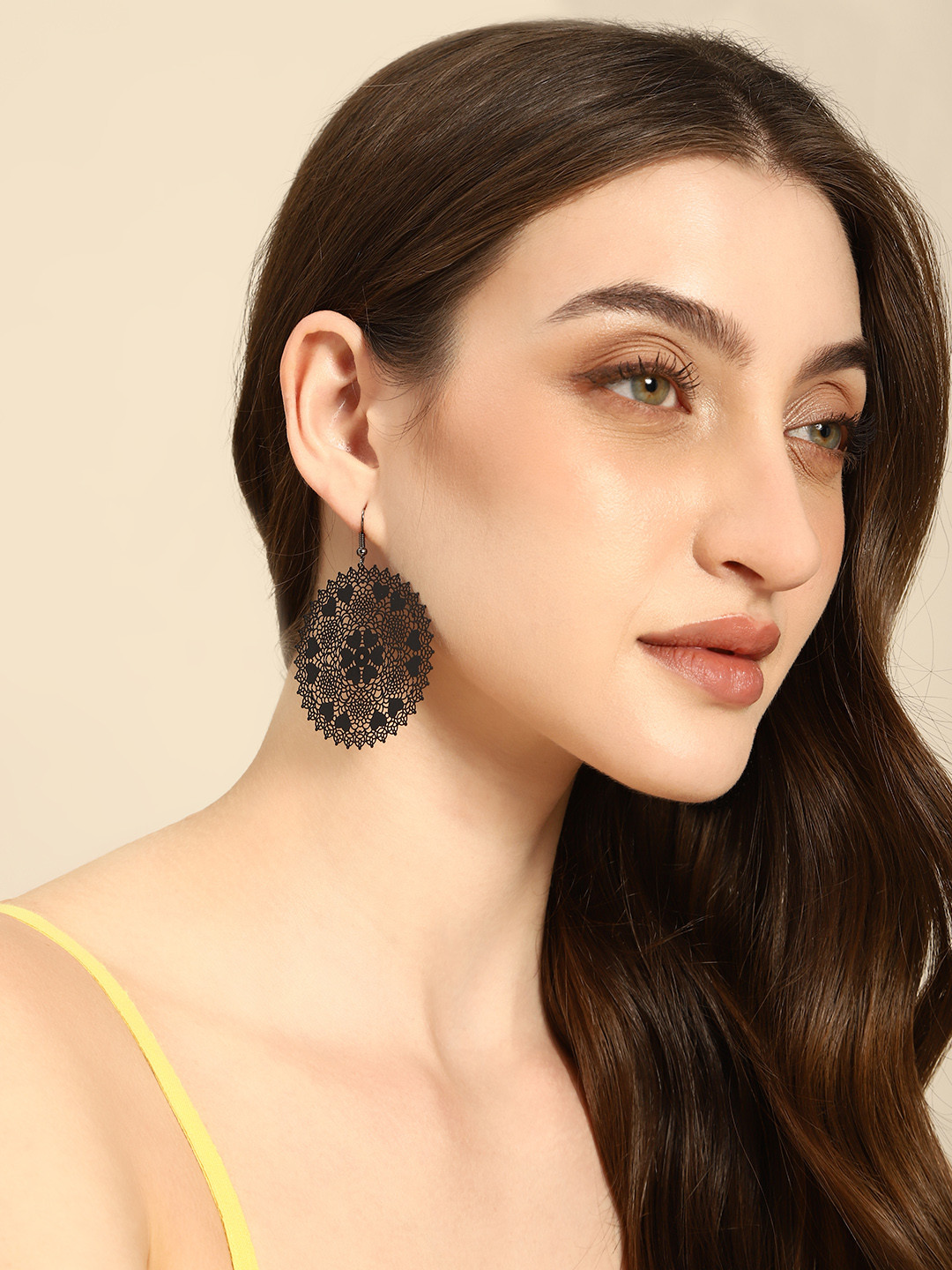

Sangria Circular Drop Earrings, Black