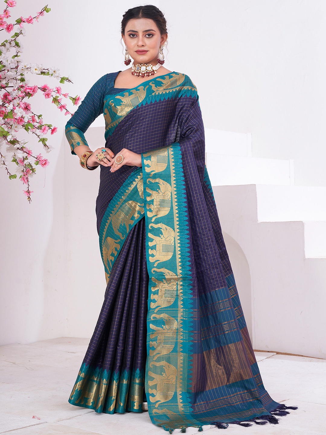 

Anouk Checked Zari Kanjeevaram Saree, Navy blue