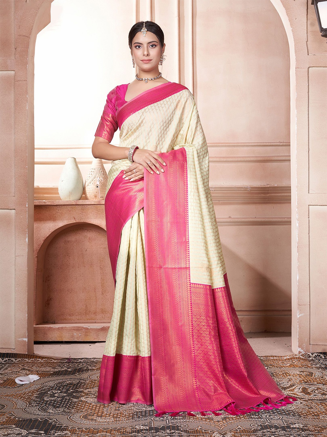 

Anouk Striped Zari Kanjeevaram Saree, Cream
