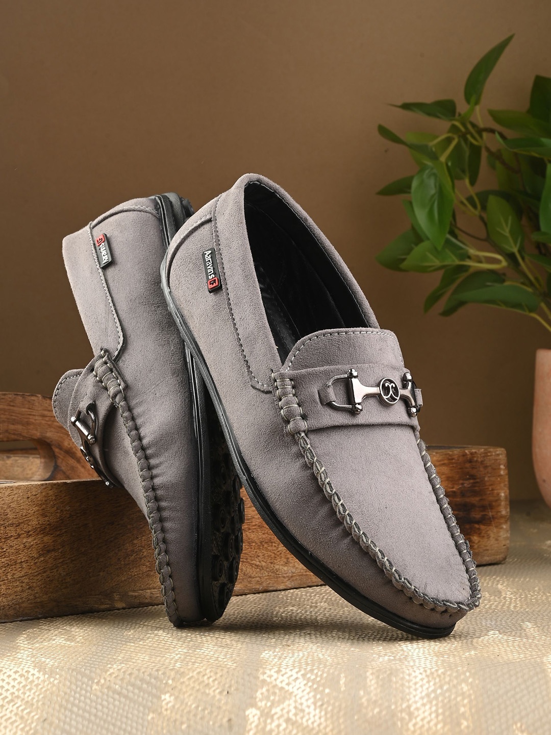 

AARAVIN'S Men Suede Loafers, Grey