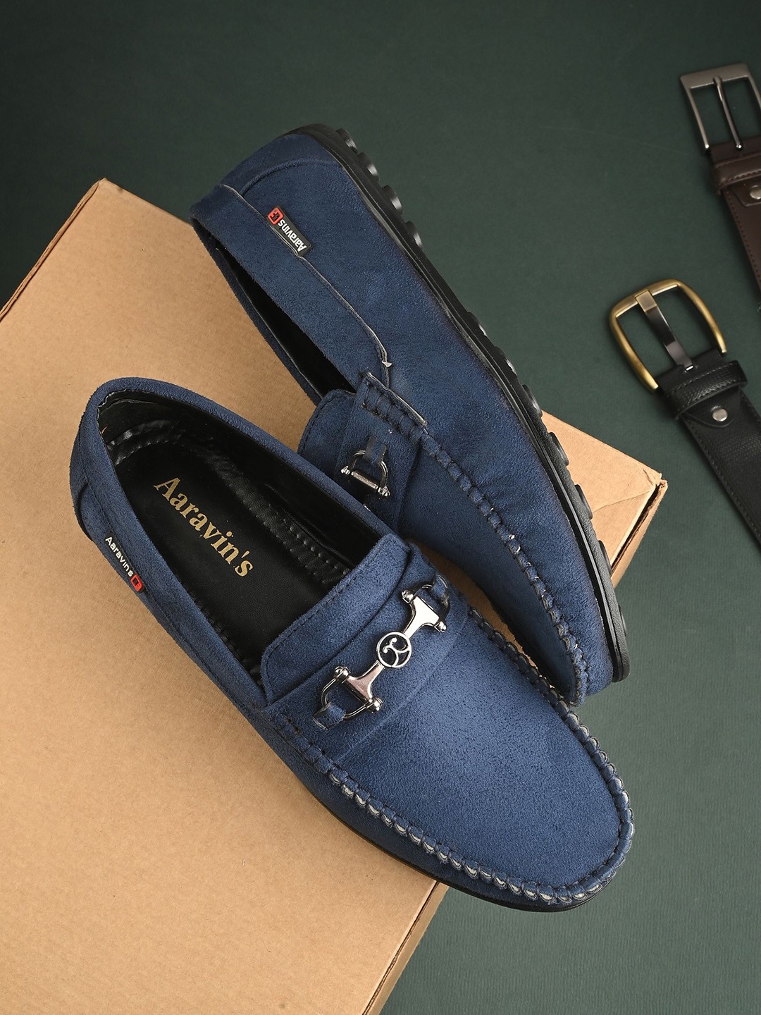 

AARAVIN'S Men Lightweight Round Toe Suede Loafers, Blue