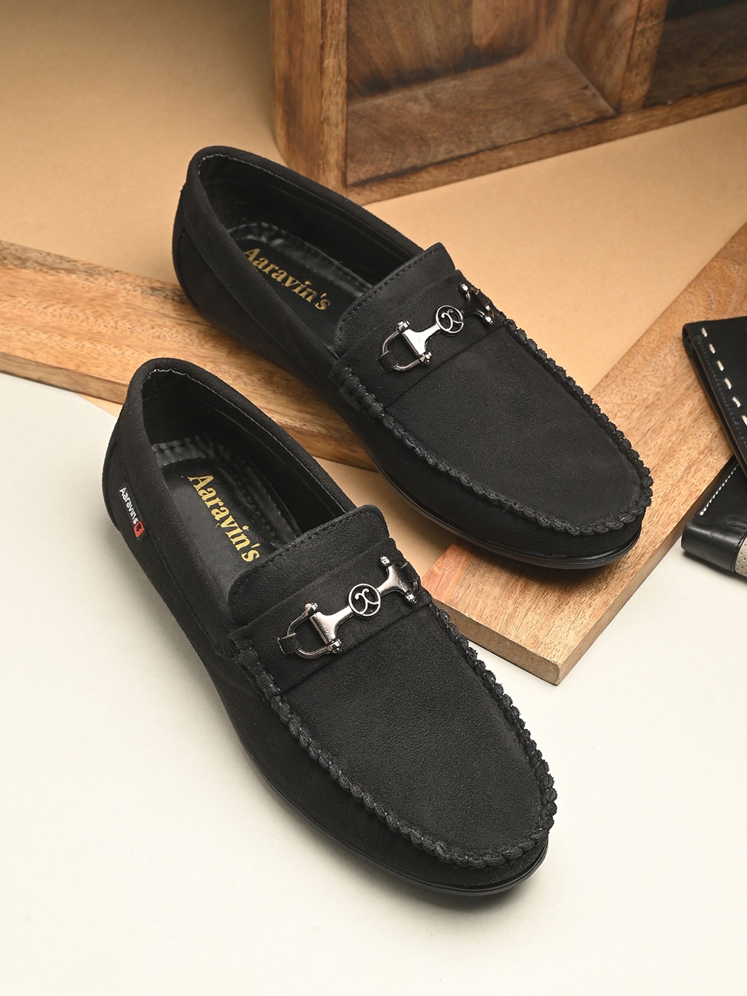 

AARAVIN'S Men Round Toe Suede Loafers, Black